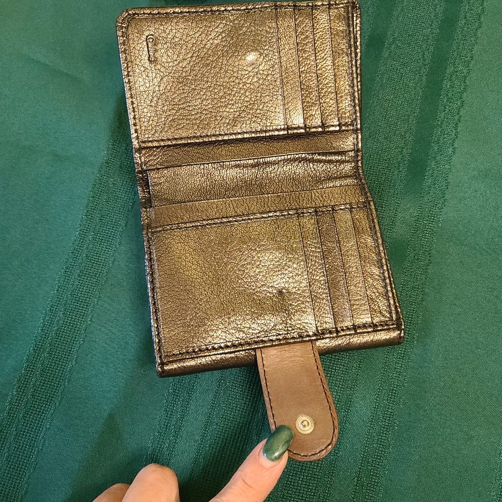 **SOLD** Chloe Kerala Horse Charm Leather Bifold Wallet - Picture 8 of 12
